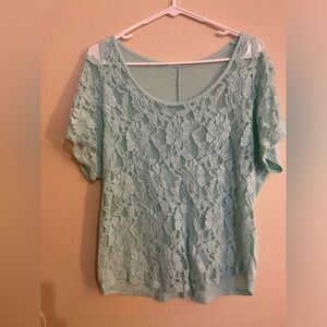Maurice’s Mint Lace Top XL Like New